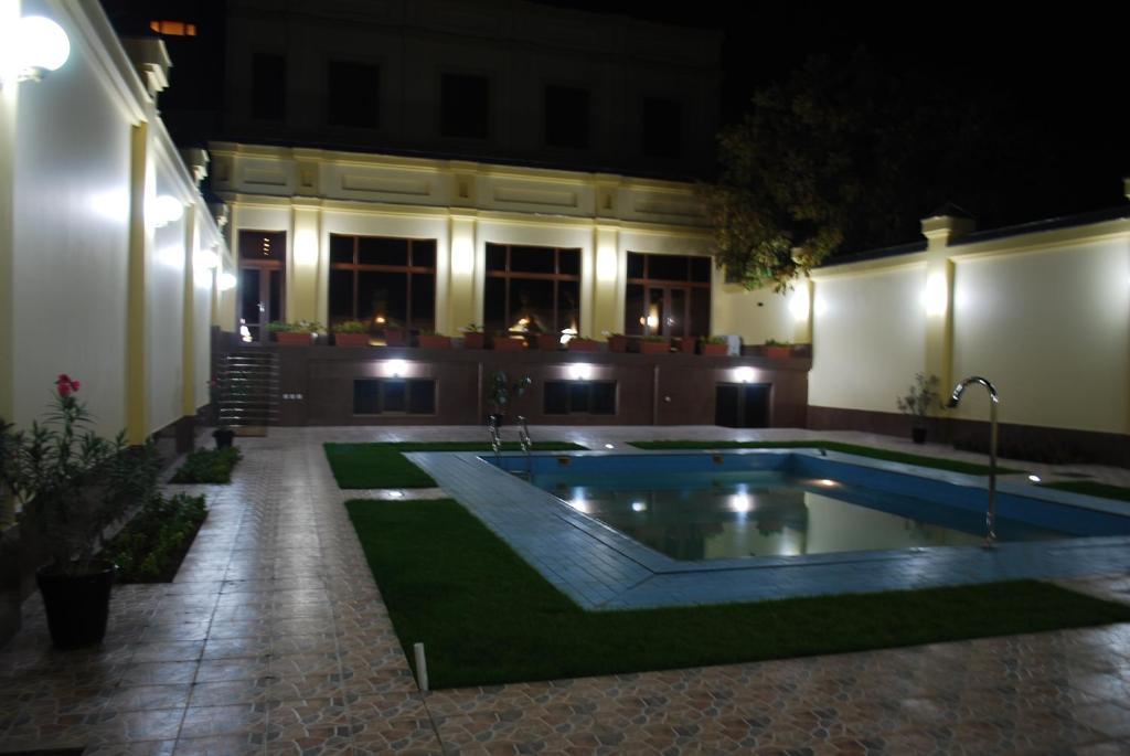 Jahon Palace ซามาร์คันด์ ภายนอก รูปภาพ